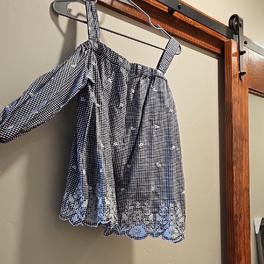 Women's off the Shoulder Blue & White top